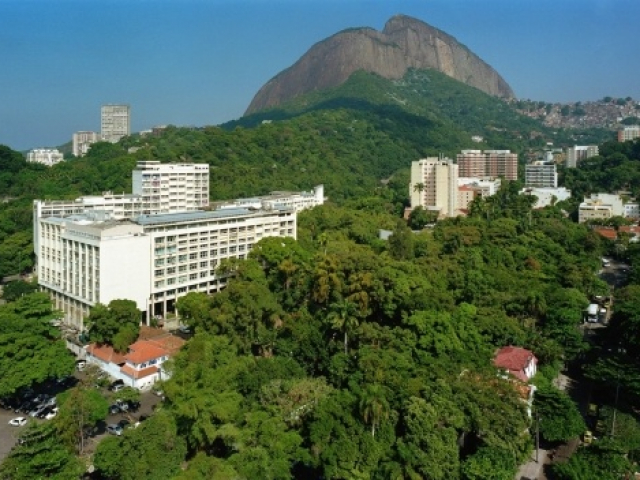 Pontifica Universidade Catolica do Rio de Janeiro (PUC-Rio), Rio de Janeiro (RJ), Brazil Pontifica Universidade Catolica do Rio de Janeiro (PUC-Rio), Rio de Janeiro (RJ), Brazil