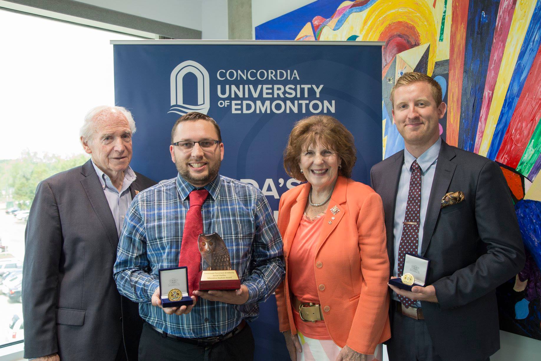 lieutenant-governor-of-alberta-presents-award-to-cue-grad-concordia